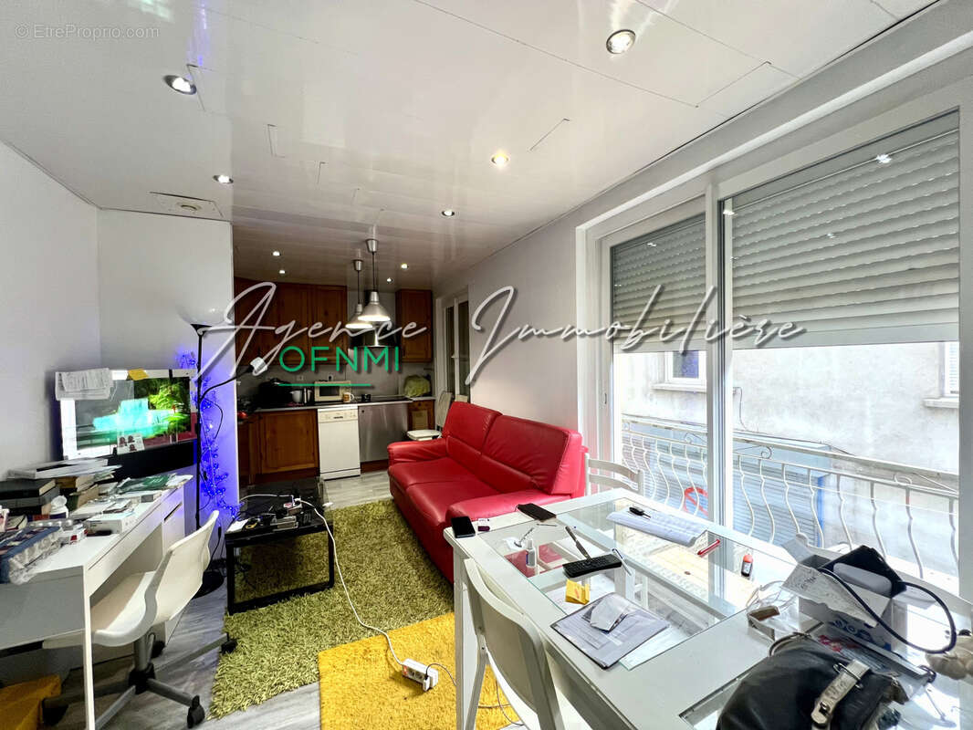 Appartement à SAINT-ETIENNE