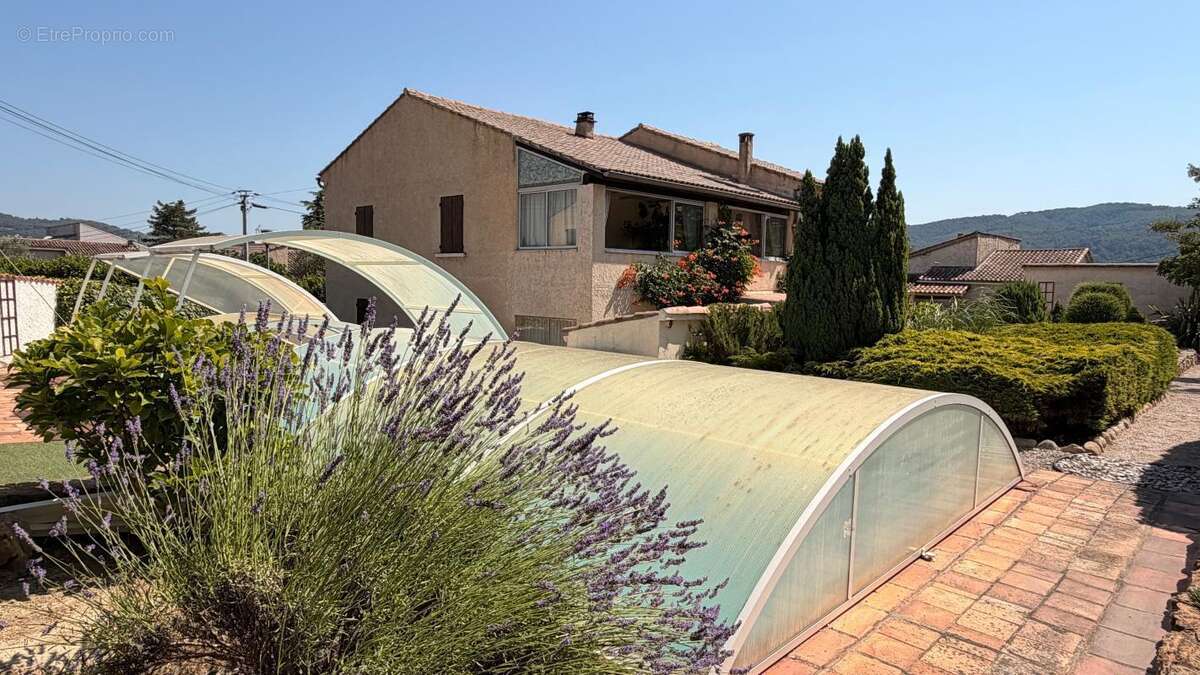 Maison à VAISON-LA-ROMAINE