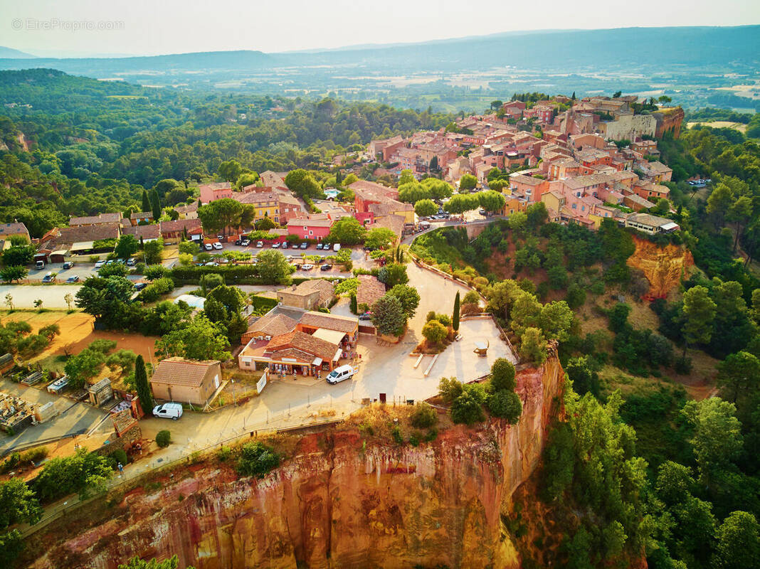 Terrain à ROUSSILLON