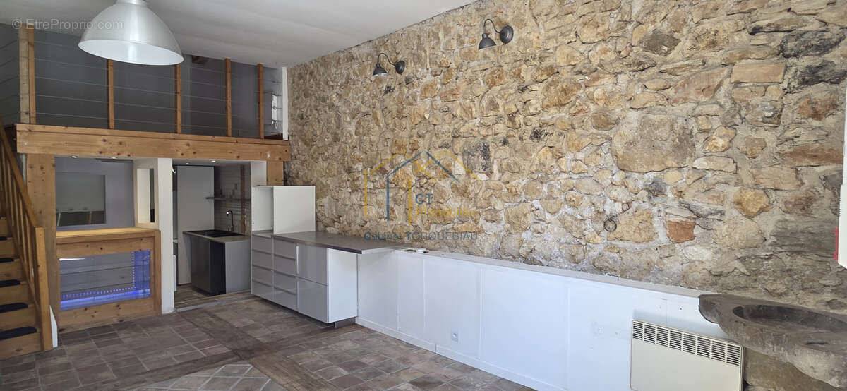 Maison à PUECHABON