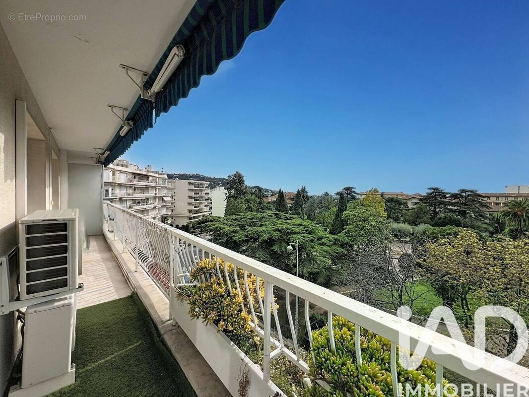 Photo 1 - Appartement à LE CANNET