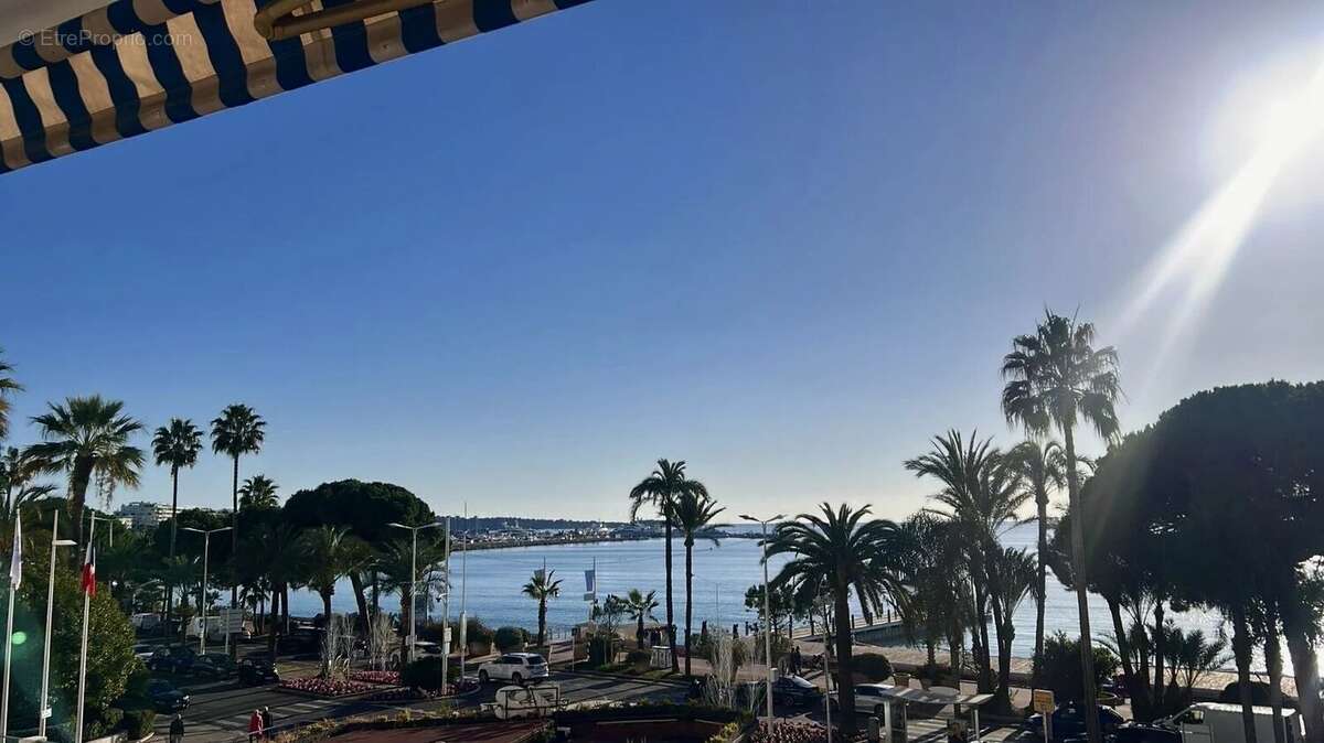 Appartement à CANNES