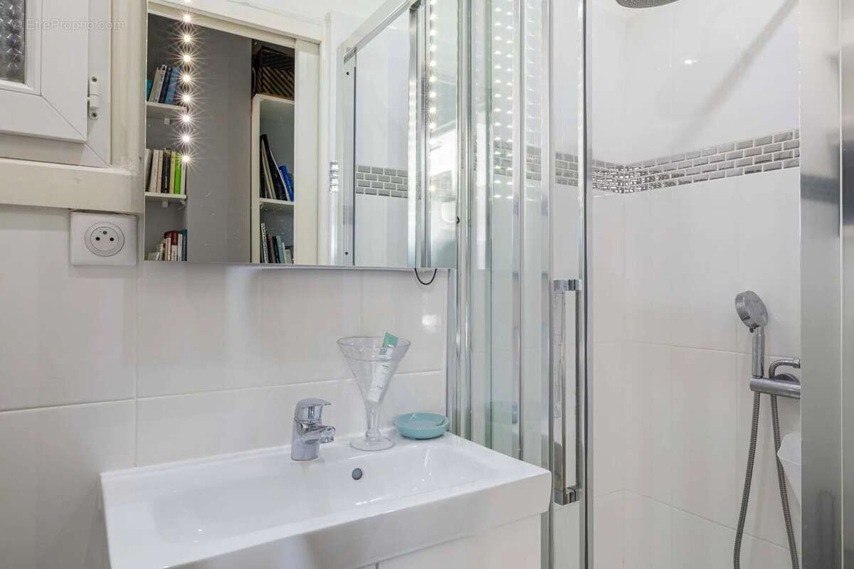 Nice - Franck Pilatte - Magnifique appartement villa avec bassin et garage - photo 18
