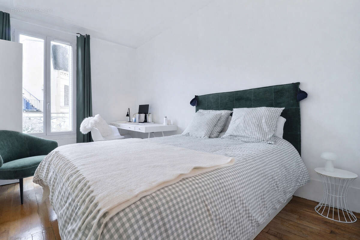 Appartement à BOIS-COLOMBES
