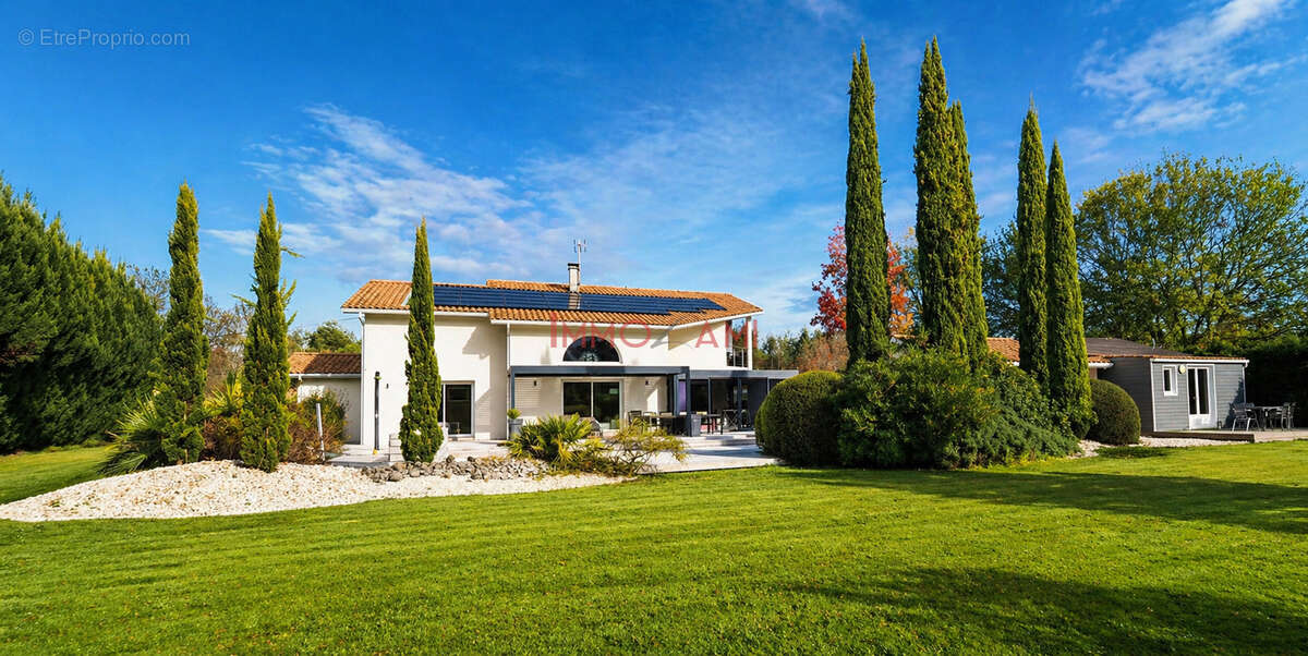 Maison à LE BARP