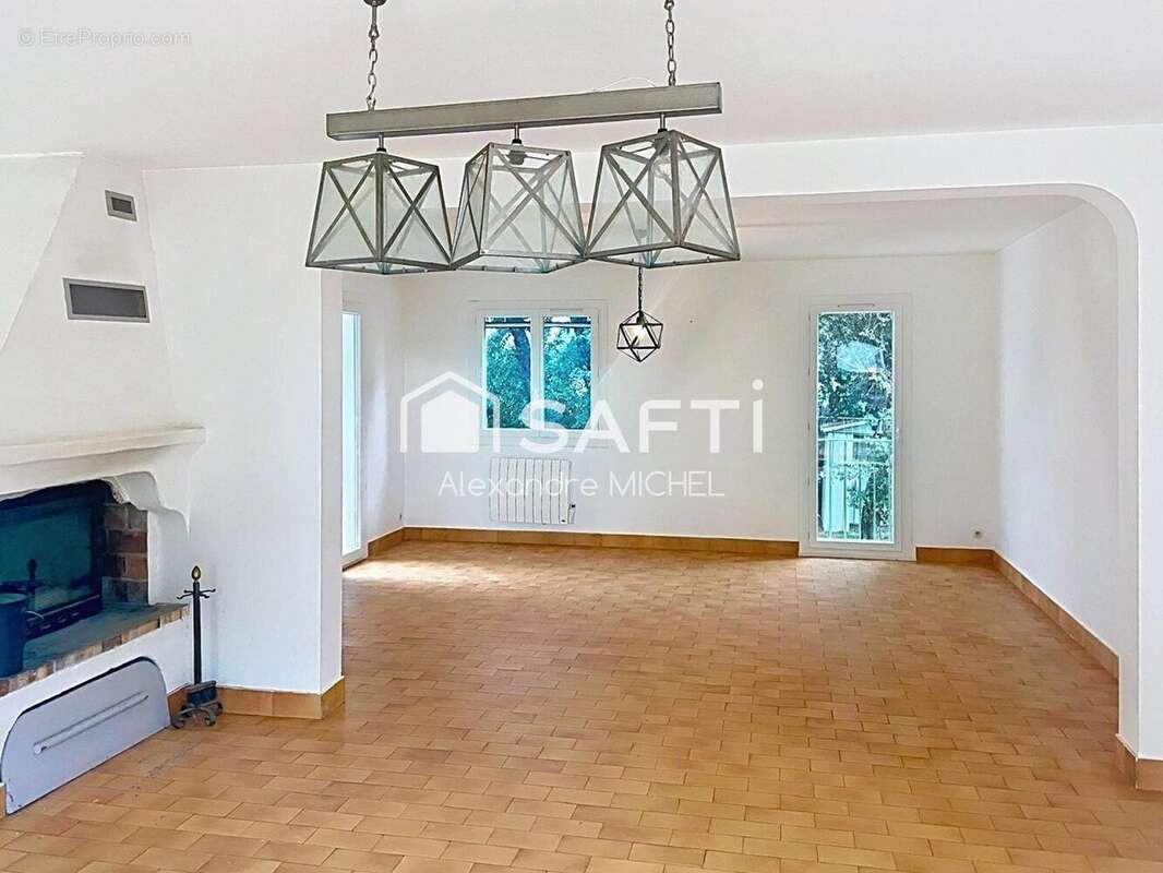 Photo 2 - Maison à LA CADIERE-D'AZUR