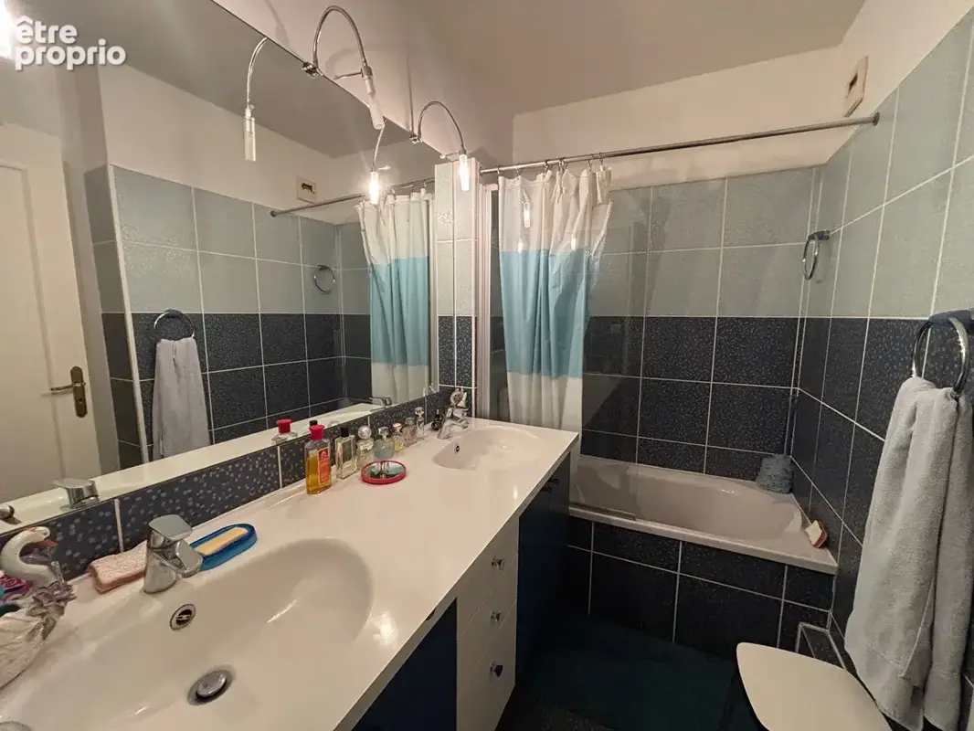 Terrenoire appartement f5 avec balcon et parking - photo 7