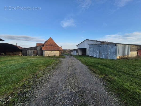 Maison à NEUFCHATEL-EN-BRAY