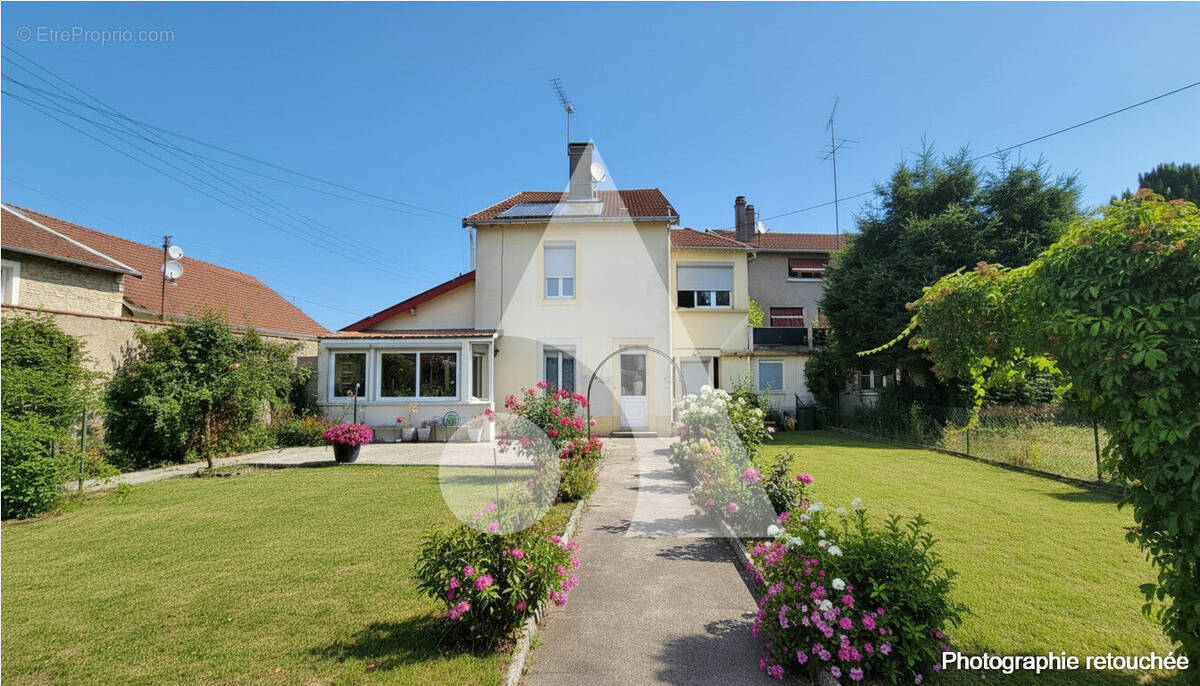 Maison à LIFFOL-LE-GRAND
