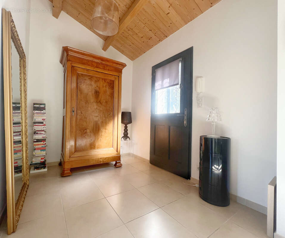 Maison à MAGNE
