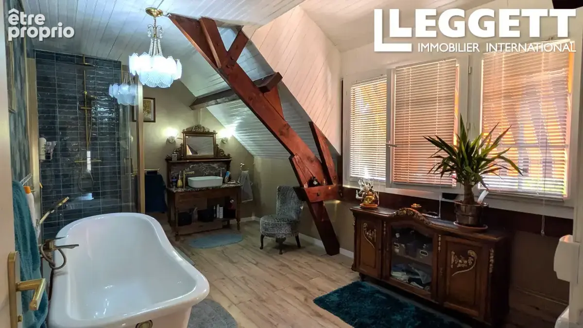 Maison familiale avec 3 chambres, atelier, dépendances et accès à la rivière situé dans hameau tranquille - photo 6