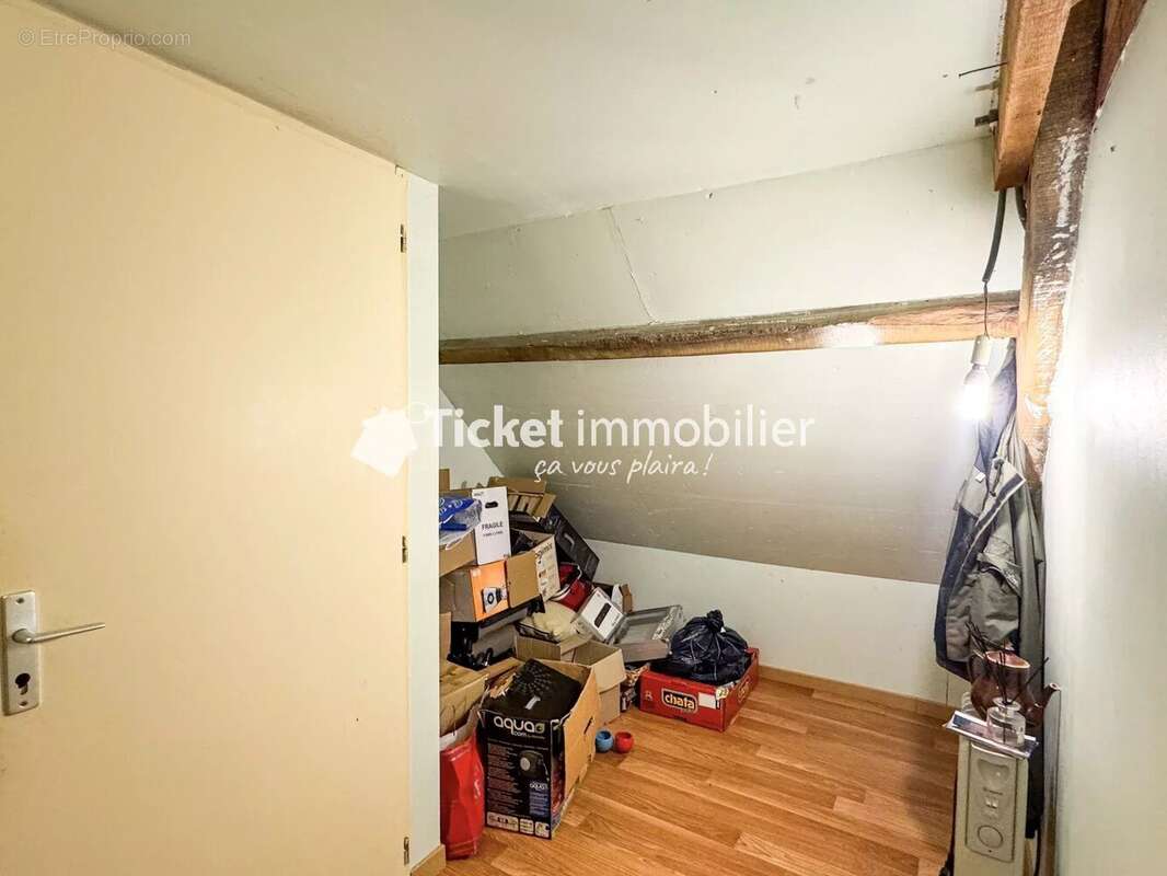 Maison à CANIAC-DU-CAUSSE