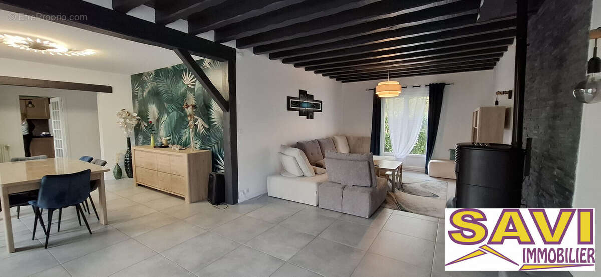 Maison à FERRIERES-EN-GATINAIS