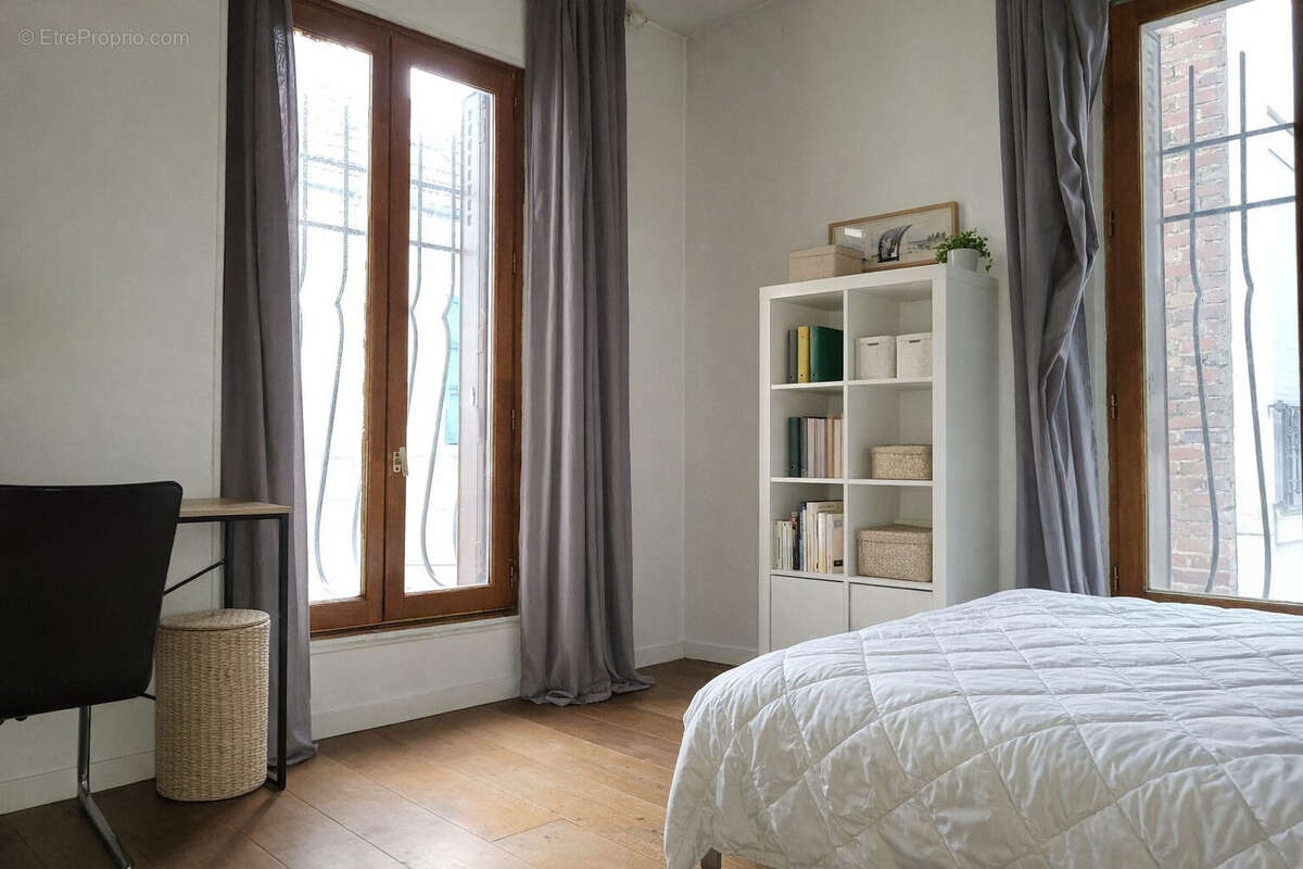 Chambre 1 - Maison à ASNIERES-SUR-SEINE