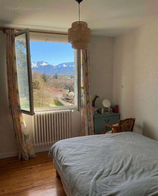 Appartement à RIVES