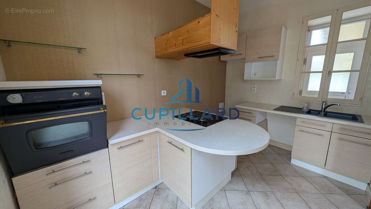 Appartement avec jardin, terrasse et garage, très jolie vue - photo 11