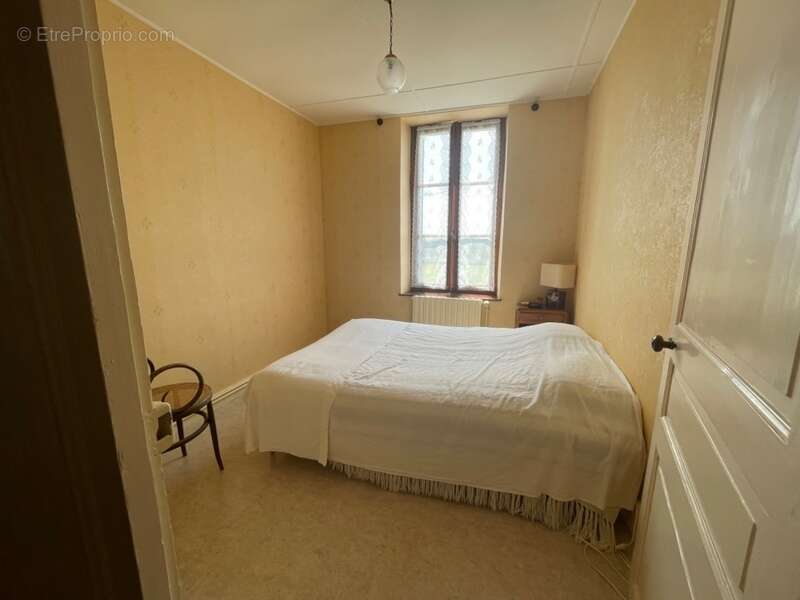 Maison à LOURDOUEIX-SAINT-PIERRE