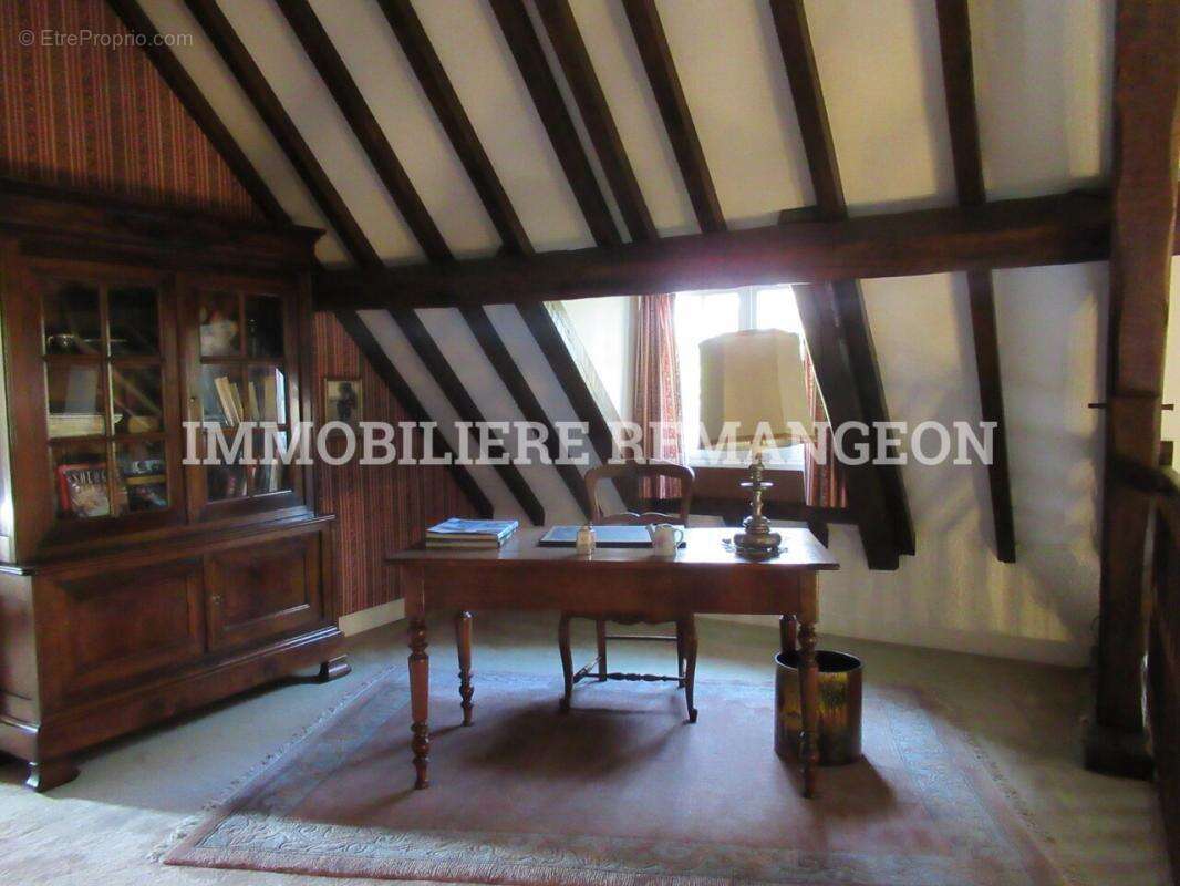 Maison à MENESTREAU-EN-VILLETTE