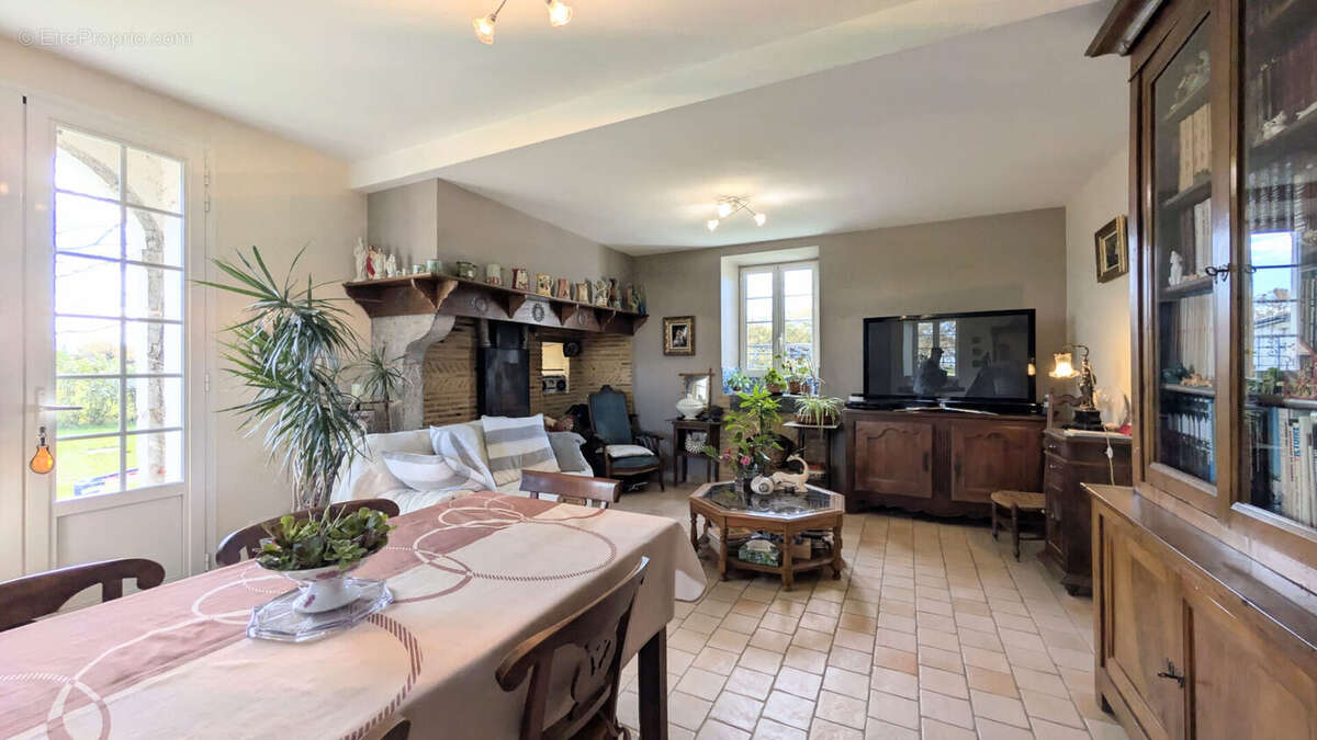 Maison à ARTHEZ-DE-BEARN