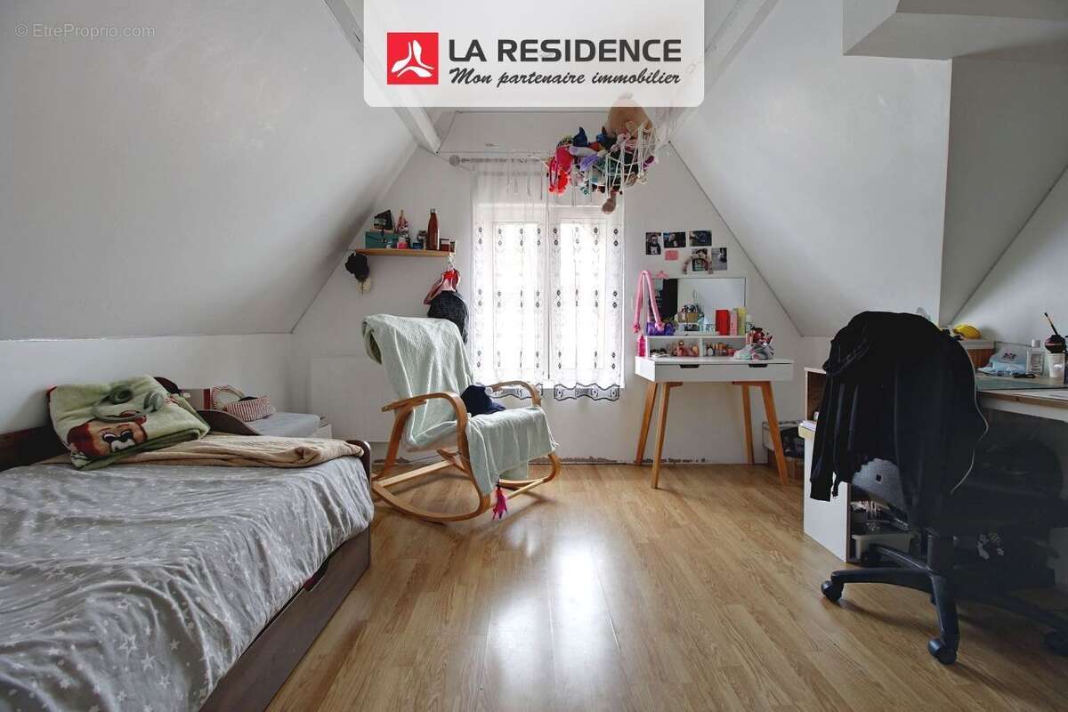 Maison à SAINT-ETIENNE-DU-ROUVRAY