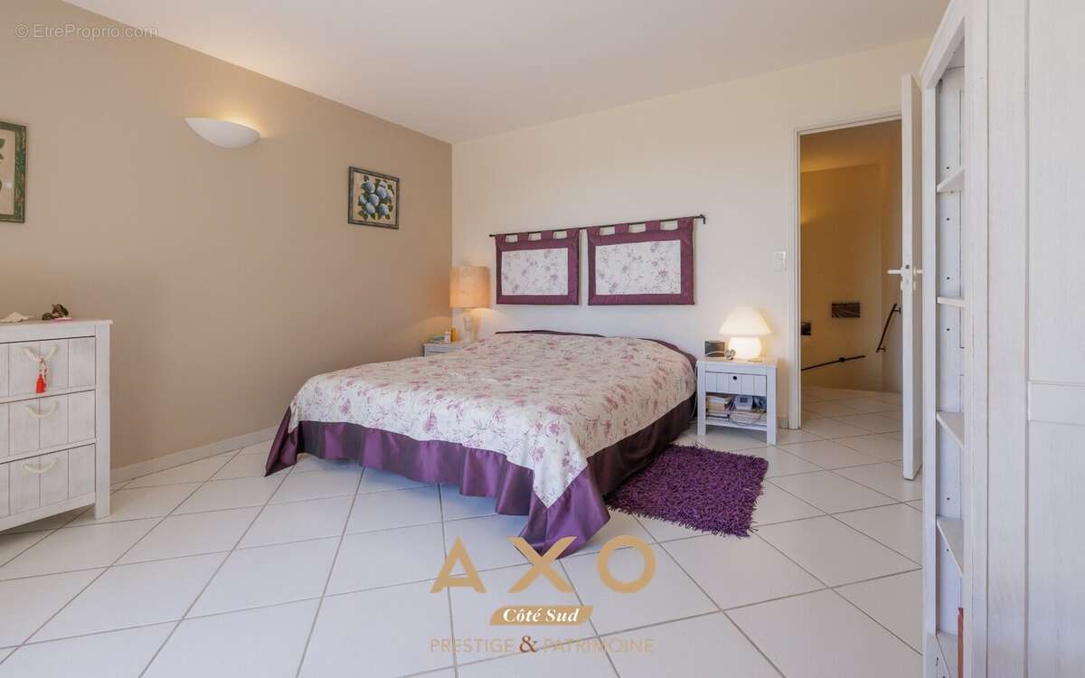 Eguilles - maison - 194 m² - t6 - piscine - terrain 1 072 m² - 1 195 000  - photo 7