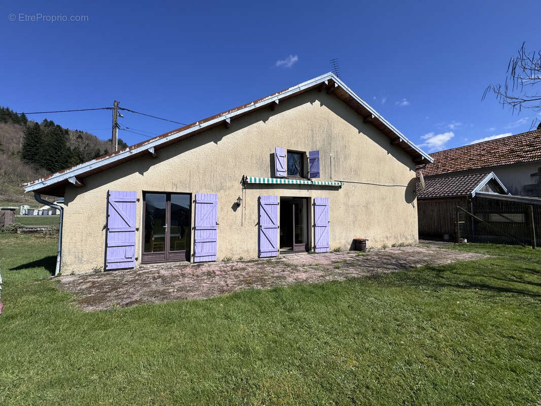 Maison à SAINT-BRESSON