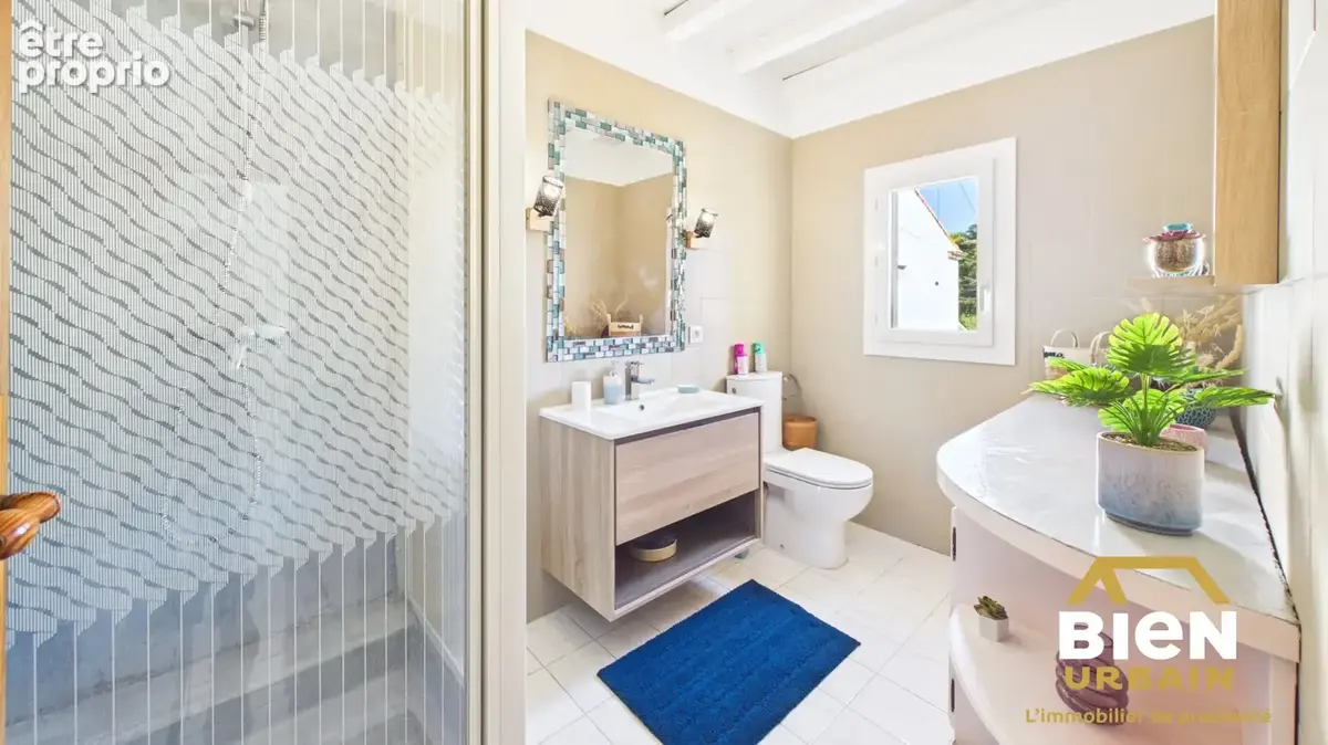 Maison 135 m² à Saint-Gilles  - photo 6