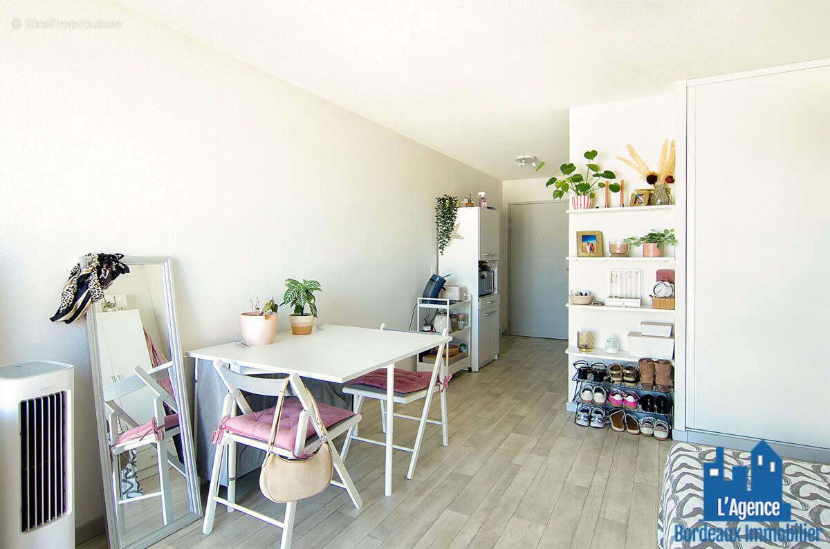 Exclusivité !!! bordeaux - bastide-benauge - appartement type 1 de 24 m² + place de parking sous-sol. michaël vigier  o6 7o 29 9 - photo 4
