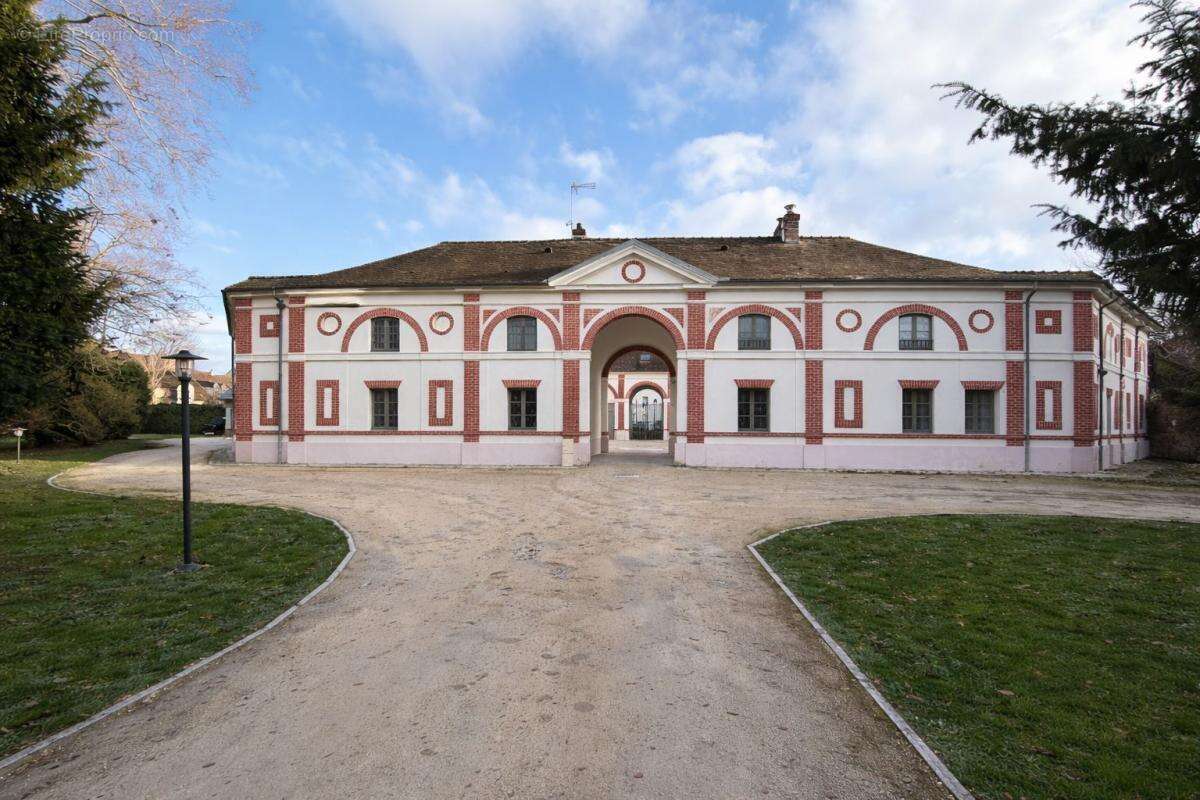 Appartement à MORIGNY-CHAMPIGNY