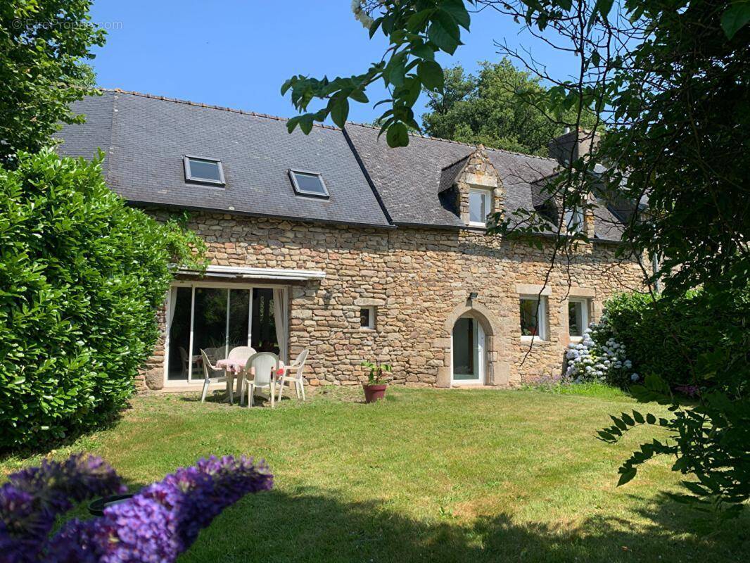 Maison à PLUVIGNER