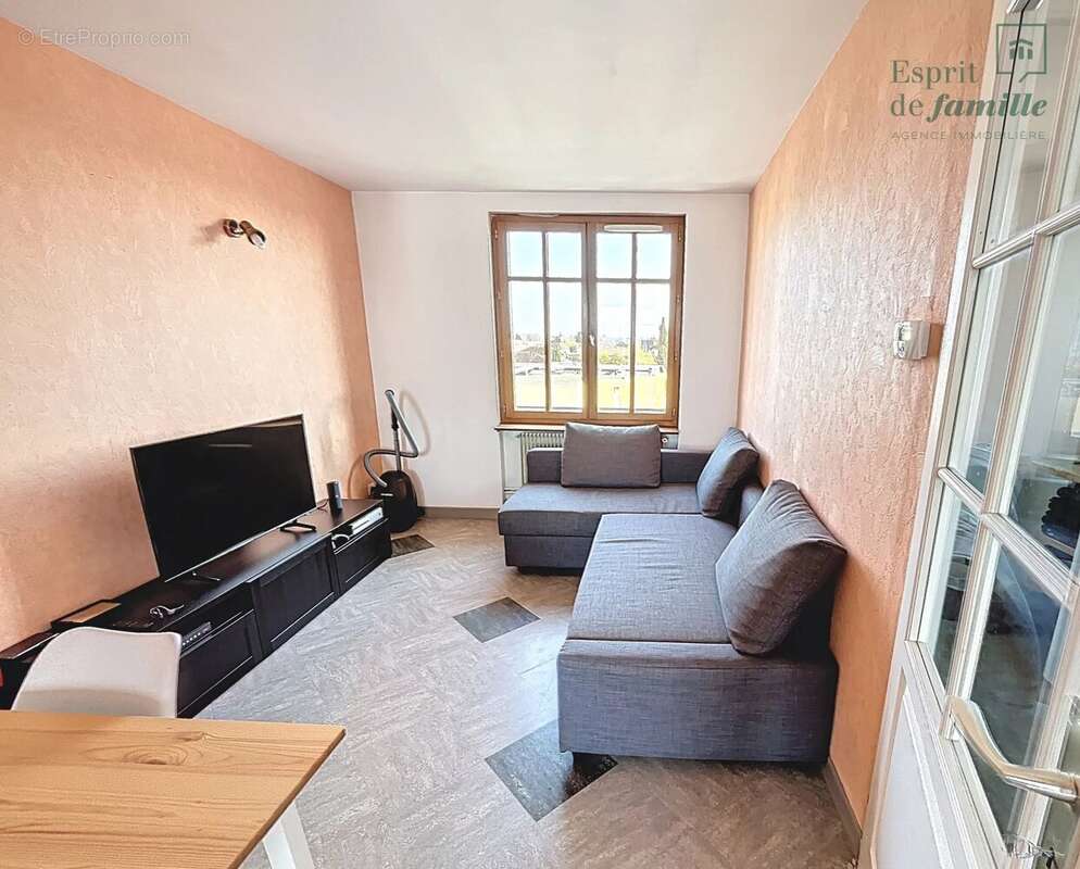 Au coeur de Sathonay Camp, T2 de 52,42m2, vendu loué - photo 5