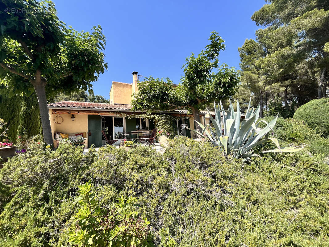 Maison à MODENE