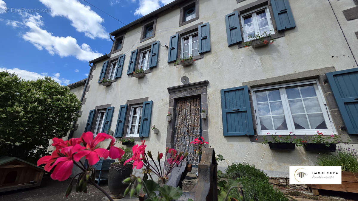 Maison à DAUZAT-SUR-VODABLE