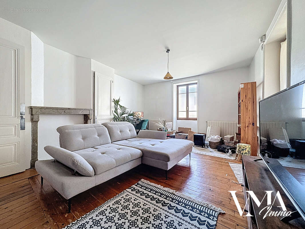 Maison à CHAZAY-D&#039;AZERGUES