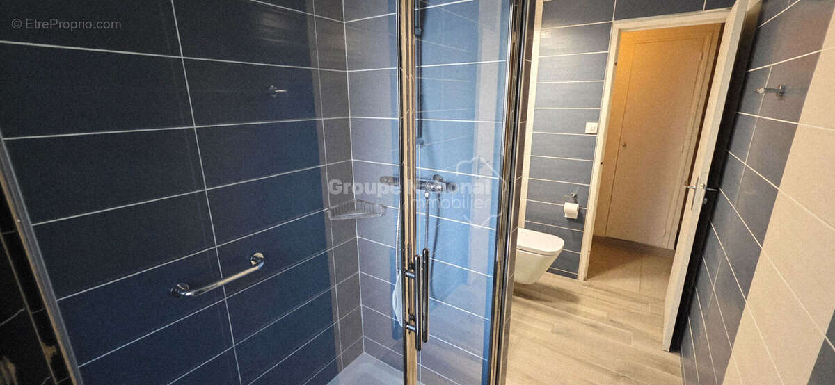 Appartement à BAGNOLS-SUR-CEZE