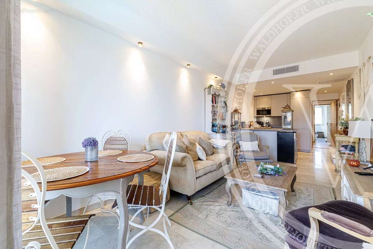 Appartement à BEAULIEU-SUR-MER