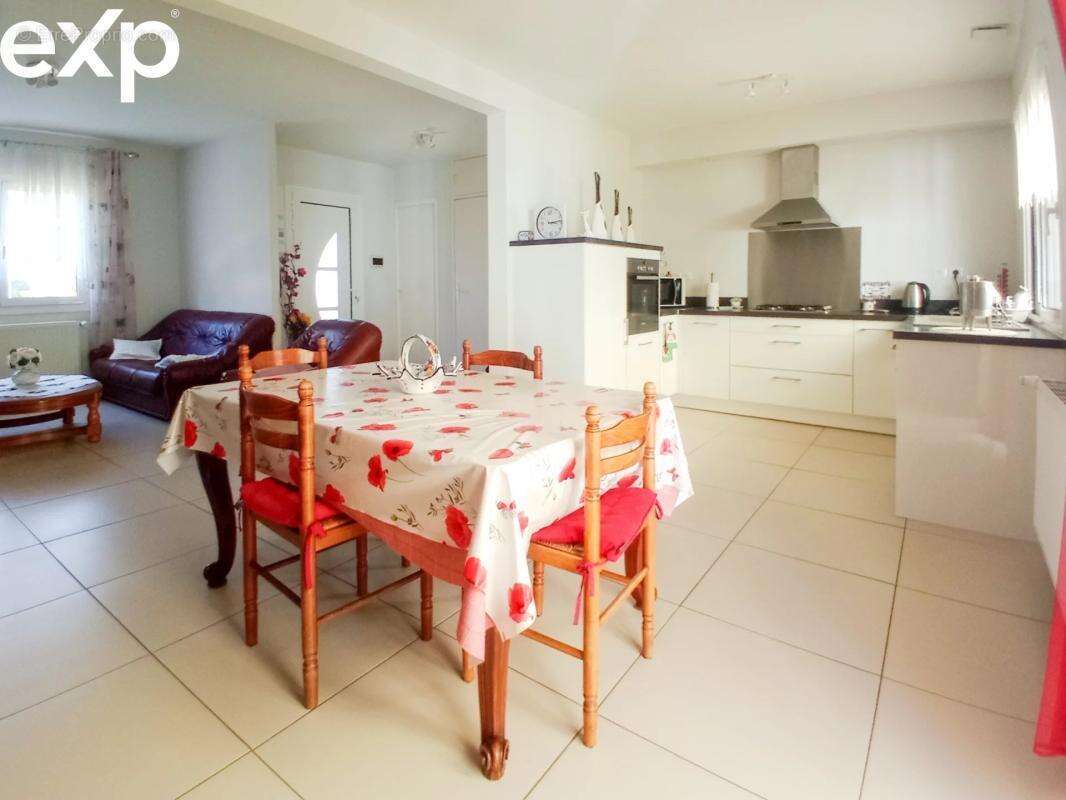 Maison à SAINTE-EULALIE