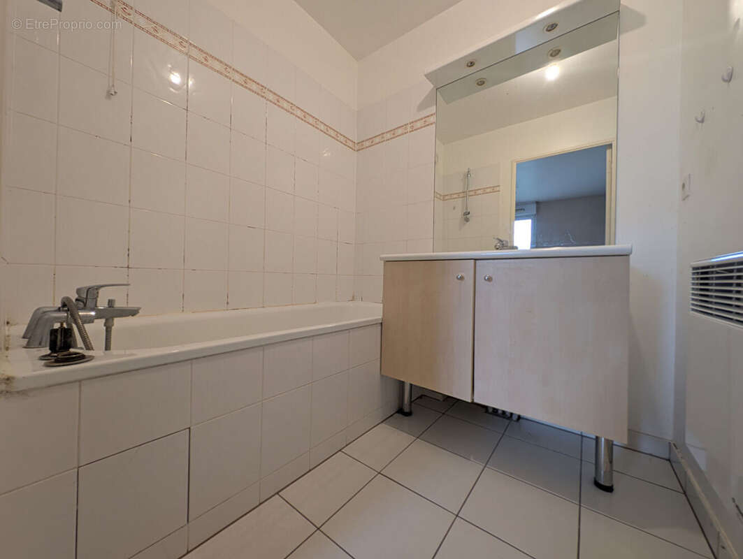 Appartement à SARTROUVILLE