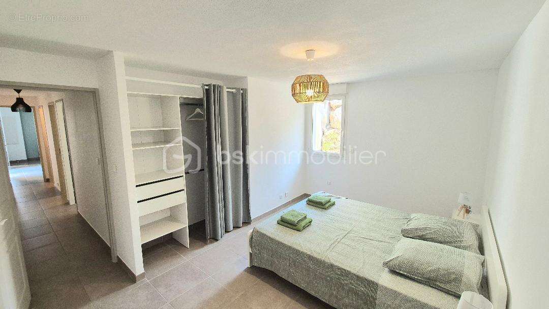 Appartement à CARQUEIRANNE