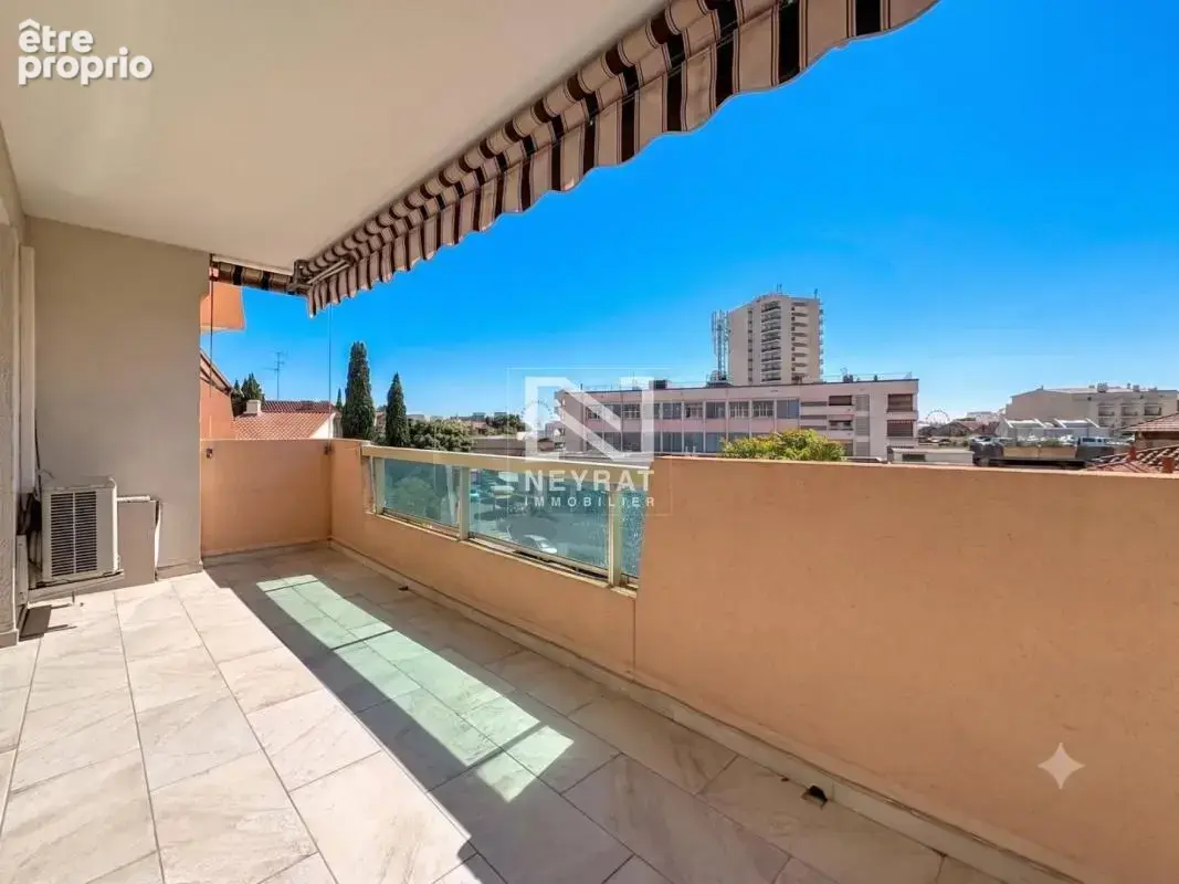 Appartement à SAINT-RAPHAEL