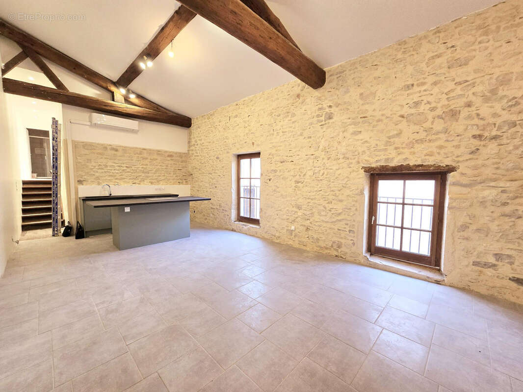 Appartement à ANSE