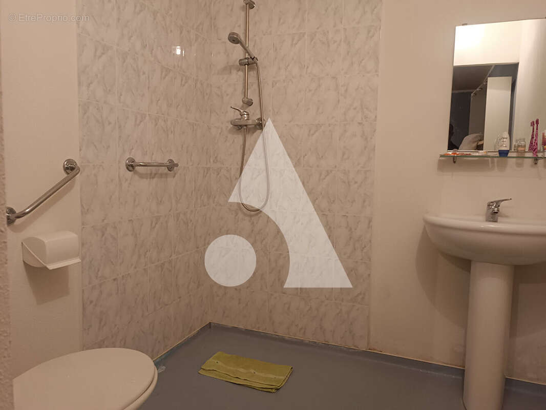 Appartement à COLLINEE