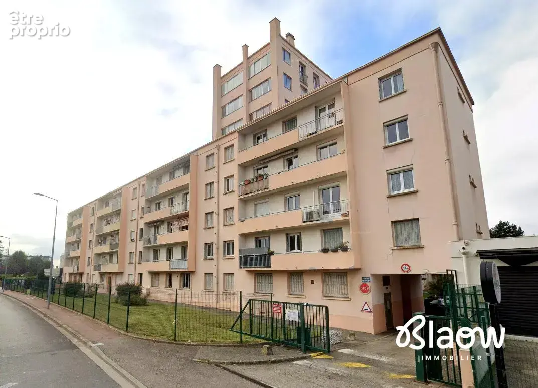 Appartement 3 pièces 56 m² à vendre à Decines-Charpieu (69150) - photo 3