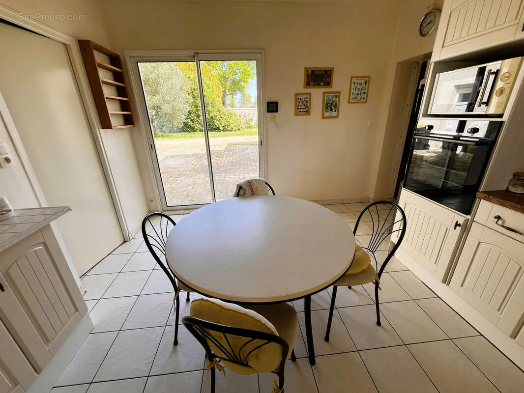 Maison à LE GIROUARD