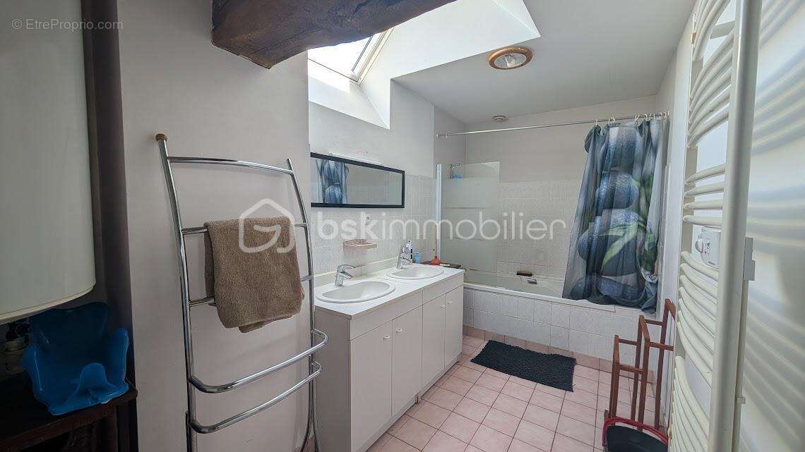 Magnifique longere     127m²  3 chambres  charme a l'ancienne - photo 7
