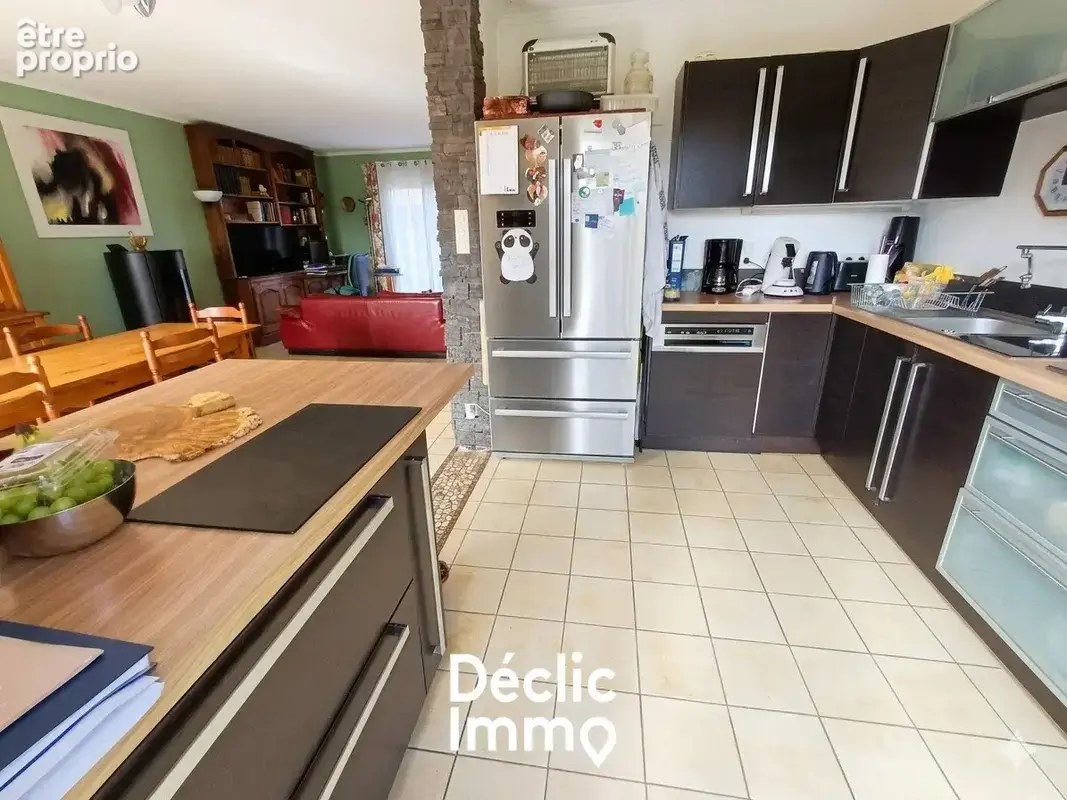 Maison 115m² - parcelle de 710m² + 3 chambres + 1 chambre/atelier + 2 garages (2 voitures + 1 camping-car) - photo 10