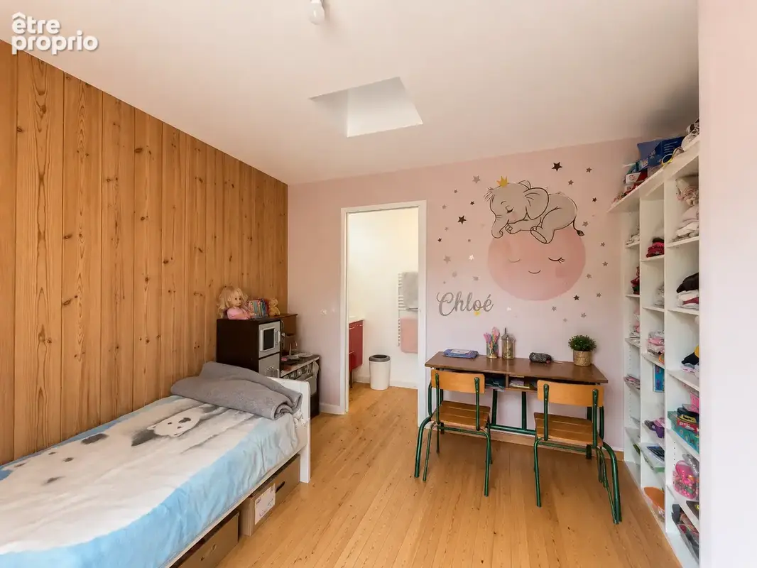 'Une propriété d'exception où le bois, la lumière et les volumes ne font qu'un' - photo 9