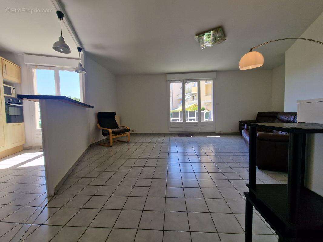 Appartement à VAIRES-SUR-MARNE