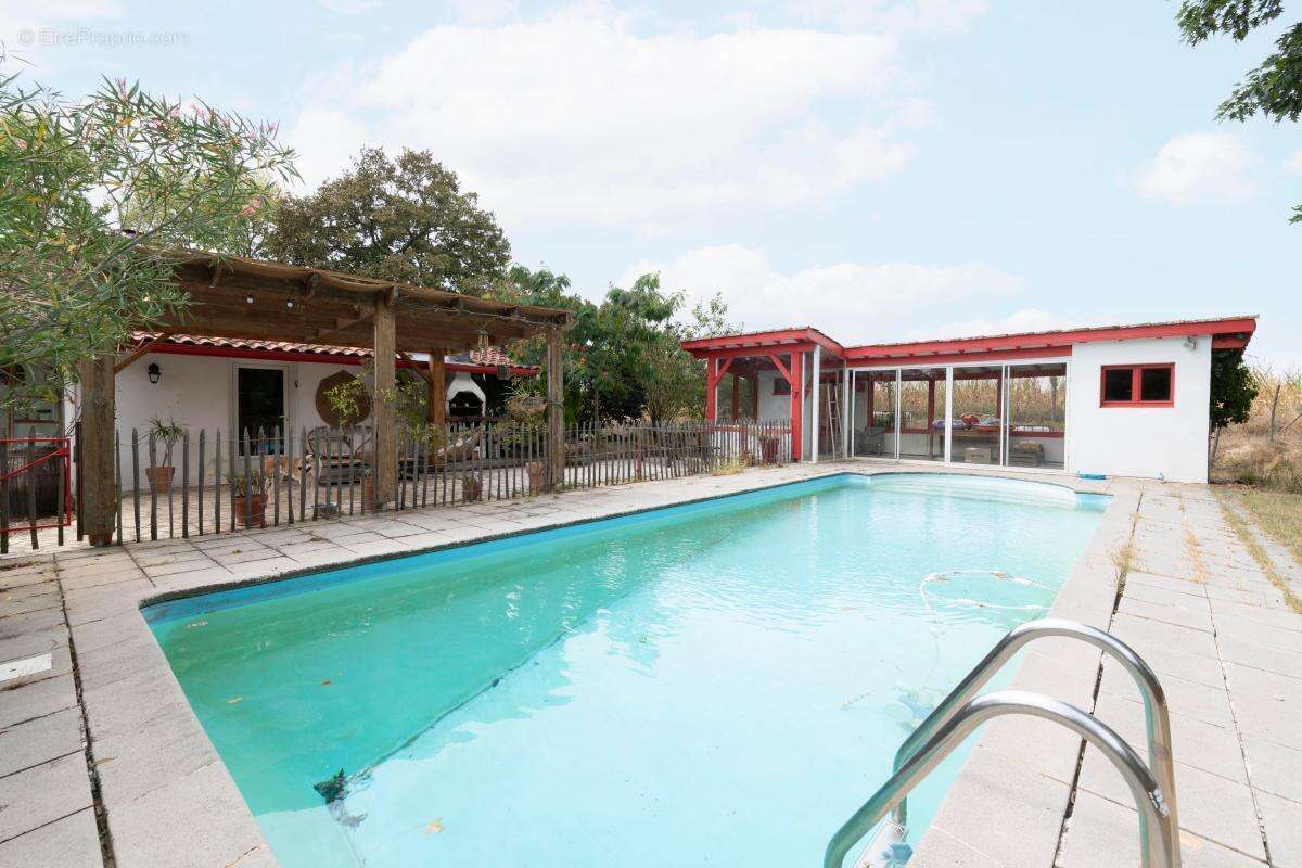 Maison à VIELLE-TURSAN