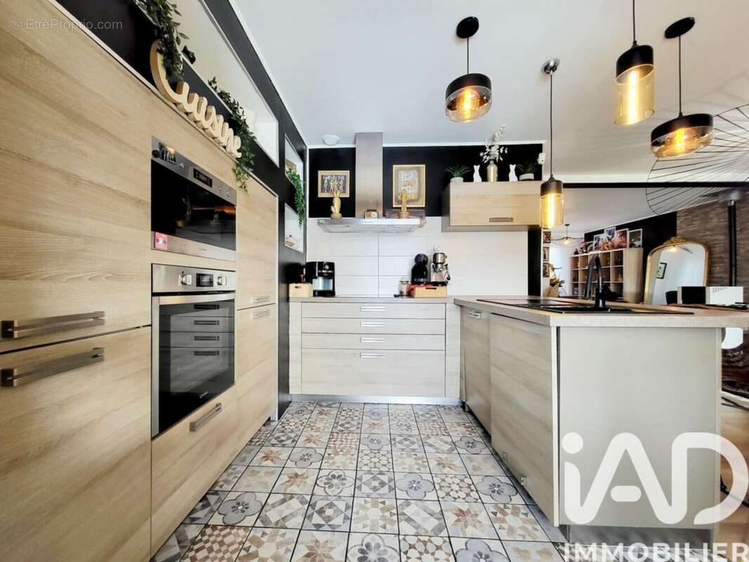 Maison 130 m² à Avril  - photo 6